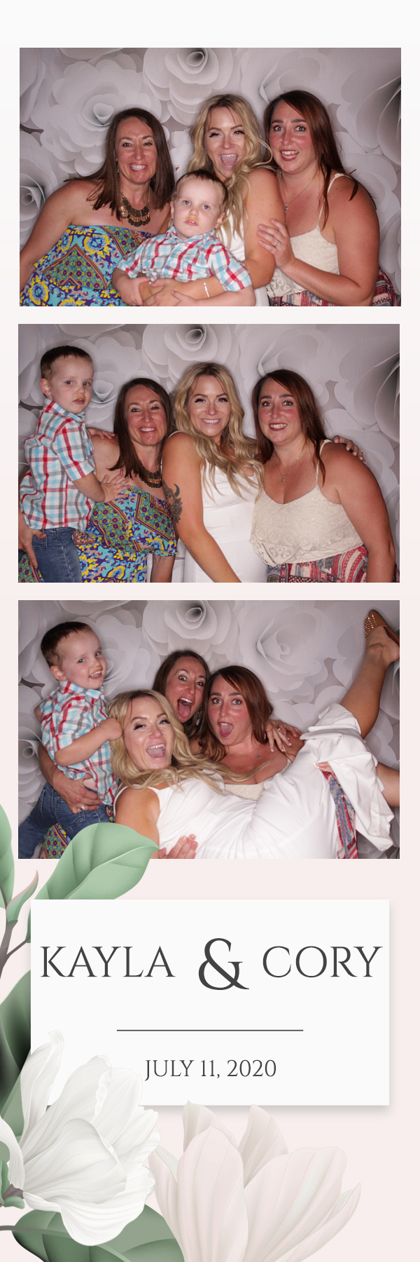 Kayla and Cory Wedding | View more photos from the event at gallery.photoboothbillings.com/u/PhotoBoothBillings/Kayla-and-Cory-Wedding